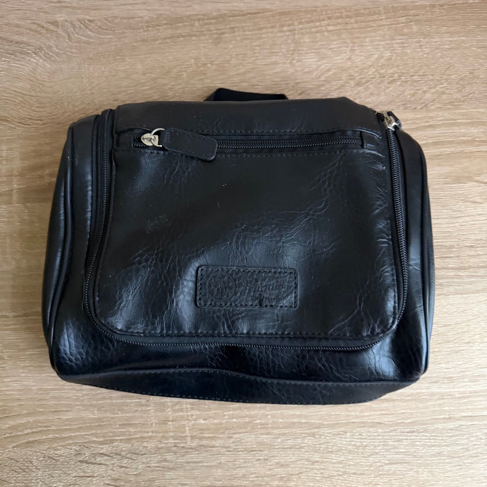 Original Penguin Mens Black Faux Leather Hanging Toiletry Bag Travel Dopp Kit